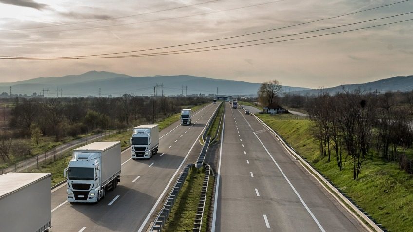 Digital platform - Trucks on road