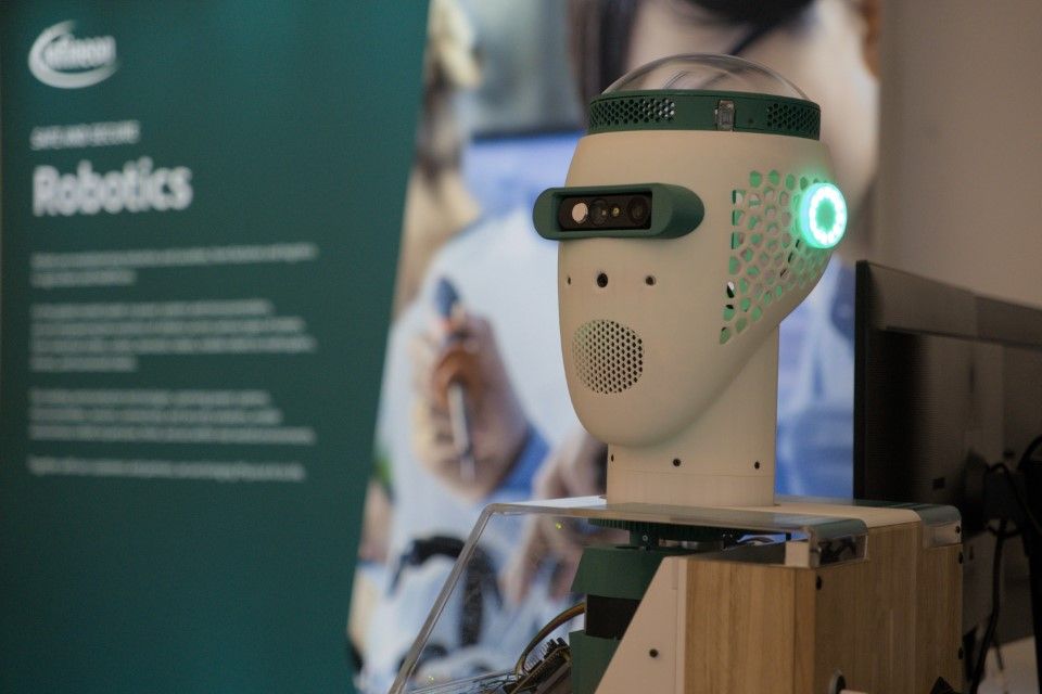 Infineon and HTEC Showcase Humanoid Robotic Head at Infineon’s OktoberTech™ Silicon Valley 2025 Show